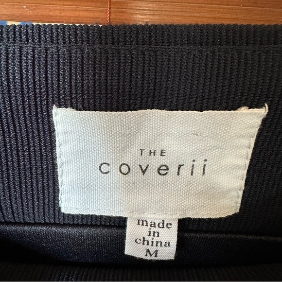 🌟3/$20🌟 THE COVERII Navy Skirt - Picture 3 of 5